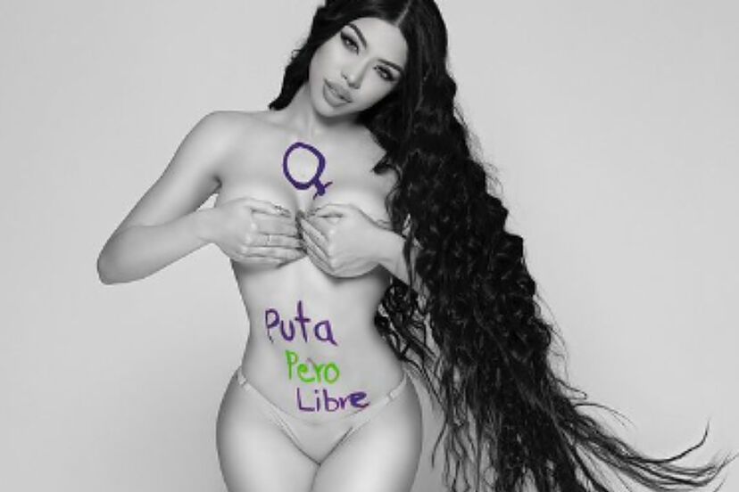 Yeri MUA desnuda en fotos