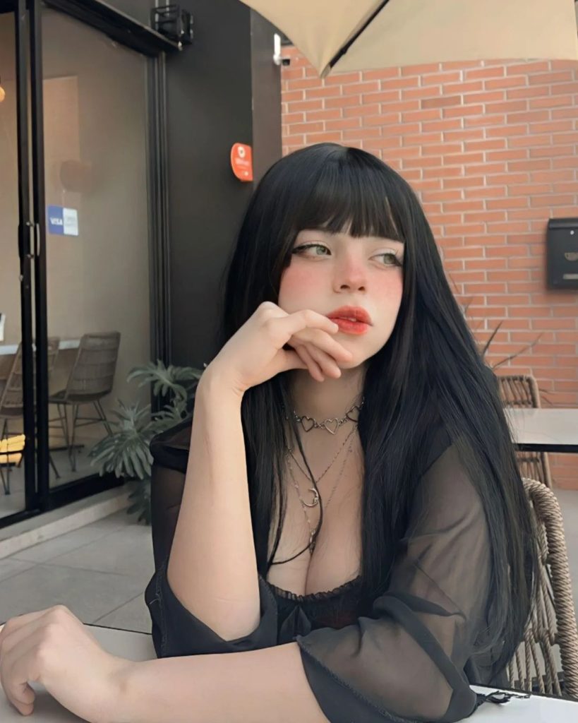 fotos de Alvarez Yadira desnuda