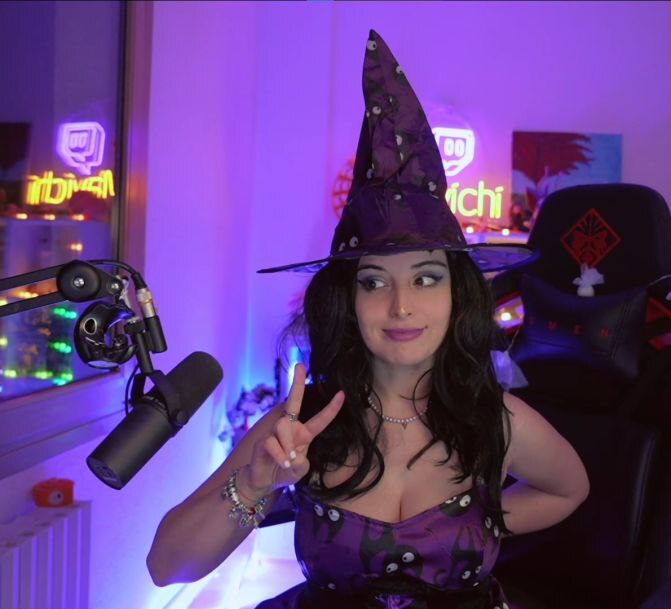 Mayichi sexy