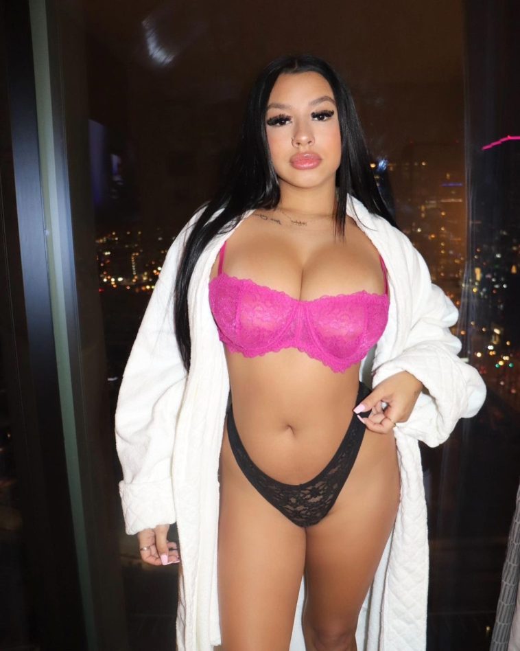 Sara Novo nude photos