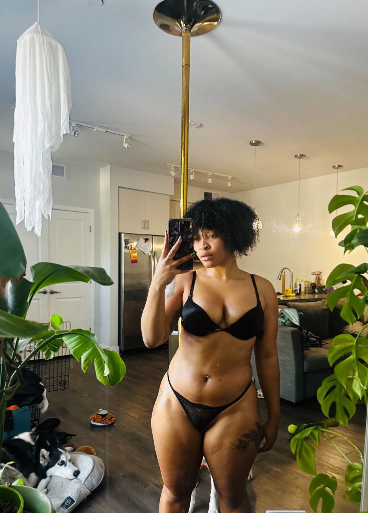 Ariaa Foxx nude photos
