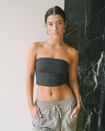 Charli D'Amelio nude photos