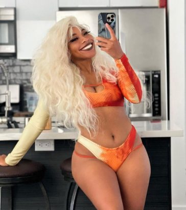 kiera please nude