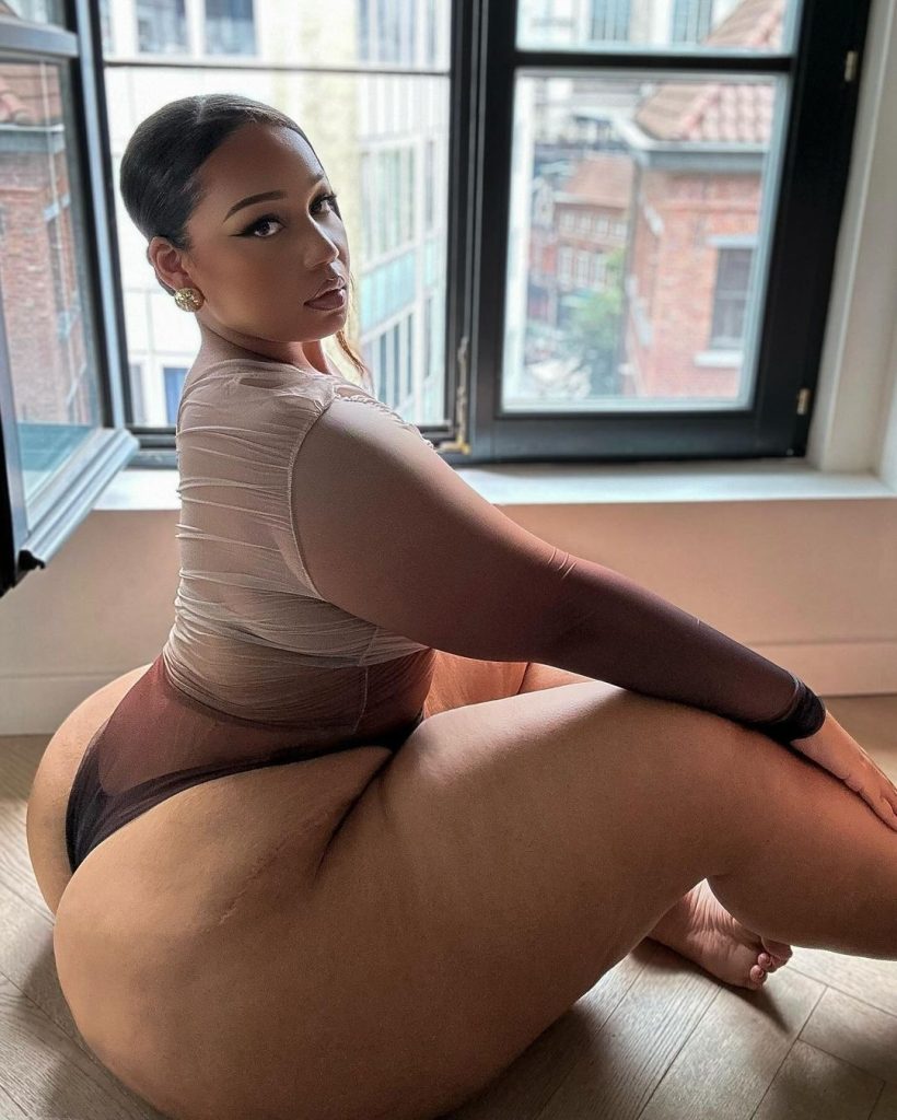 Marie Assi nude