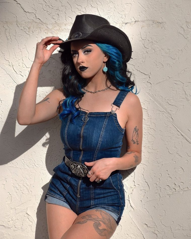 countrydancekris nude