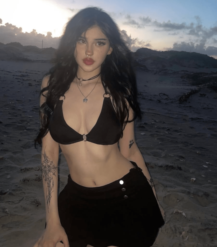 hundomewtwo nude