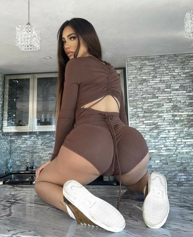 Erika Gray big booty nude